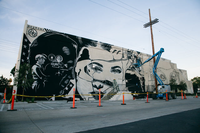 DOURONE DOES HOLLYWOOD