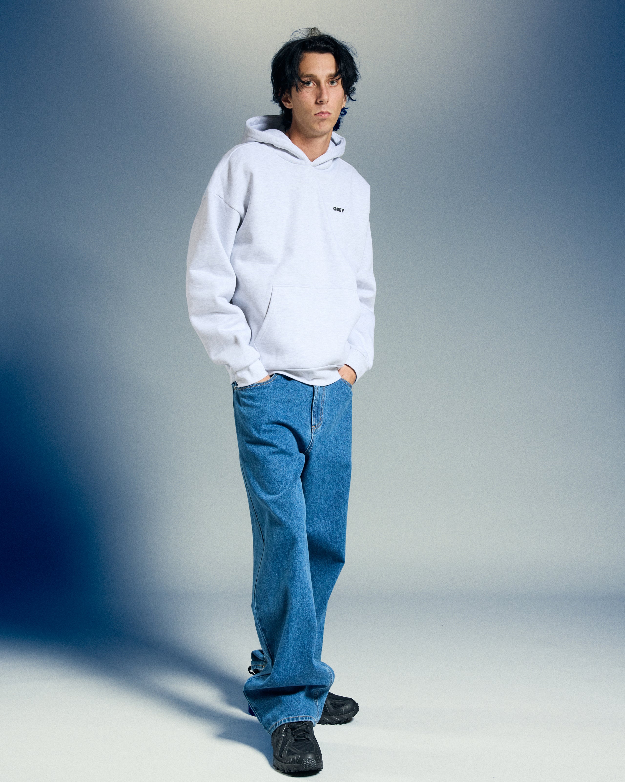 BOLD ICON PULLOVER (zoomed)