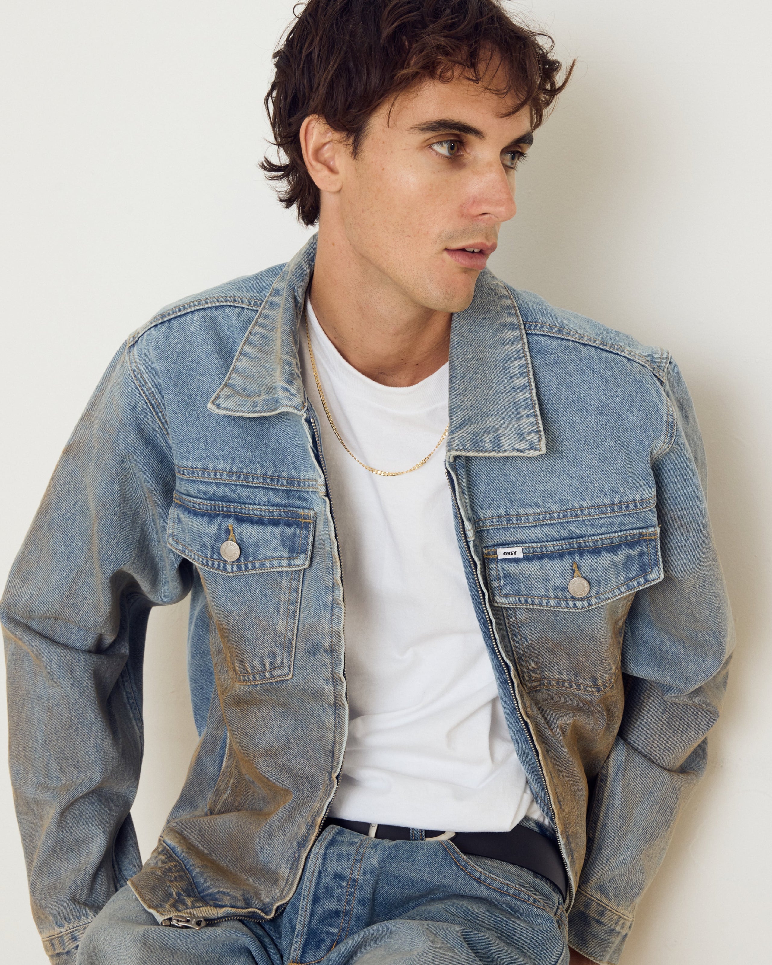 obey base trucker jacket heavy vintage light indigo (zoomed)
