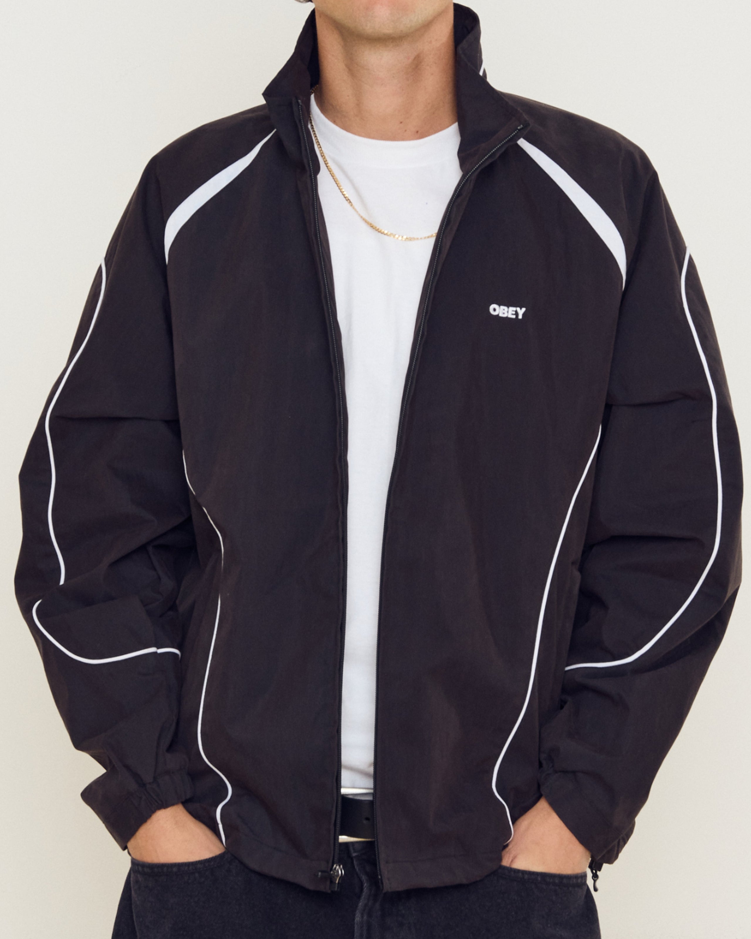 obey practice windbreaker black (zoomed)