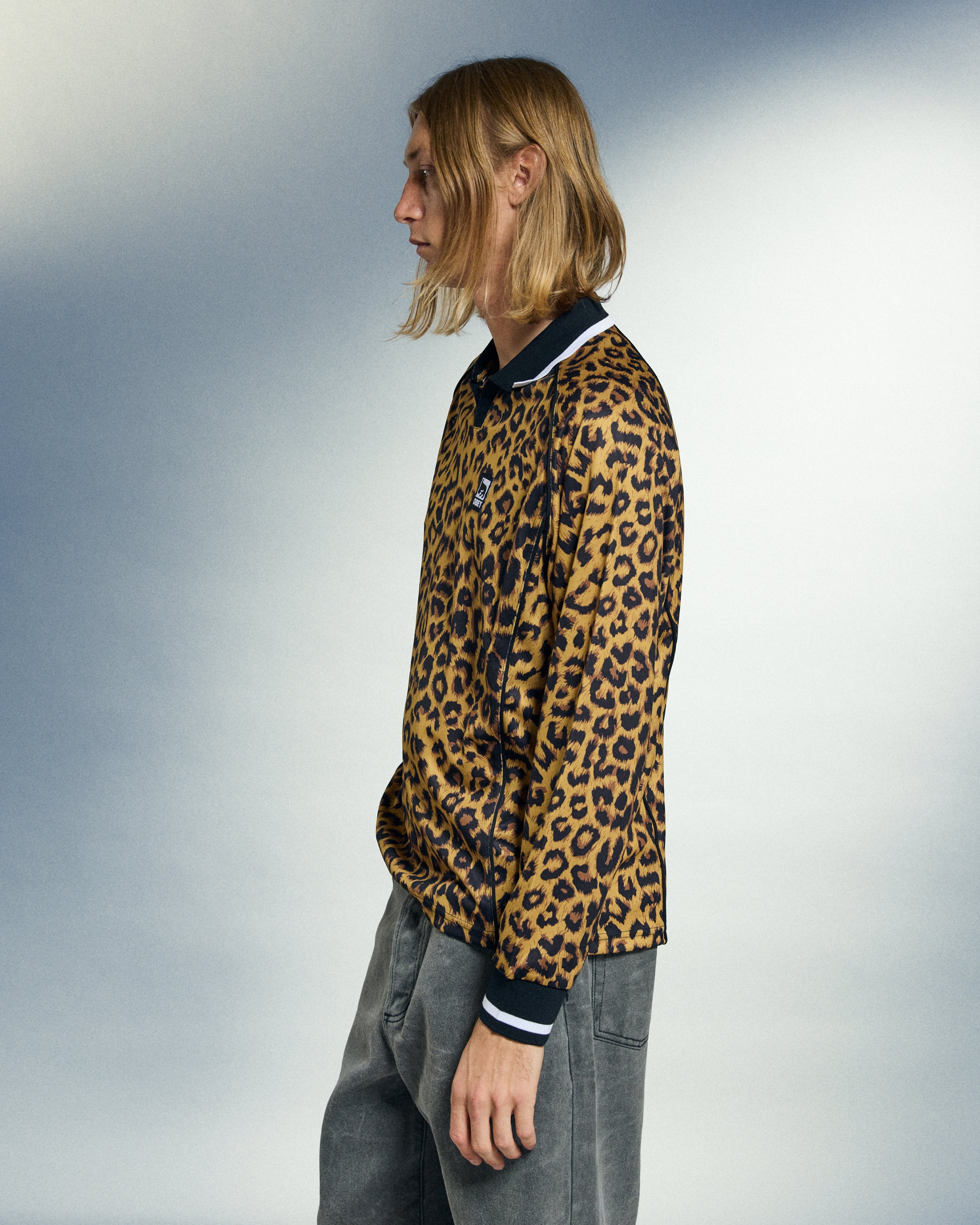 OBEY COLLAR POLO (zoomed)