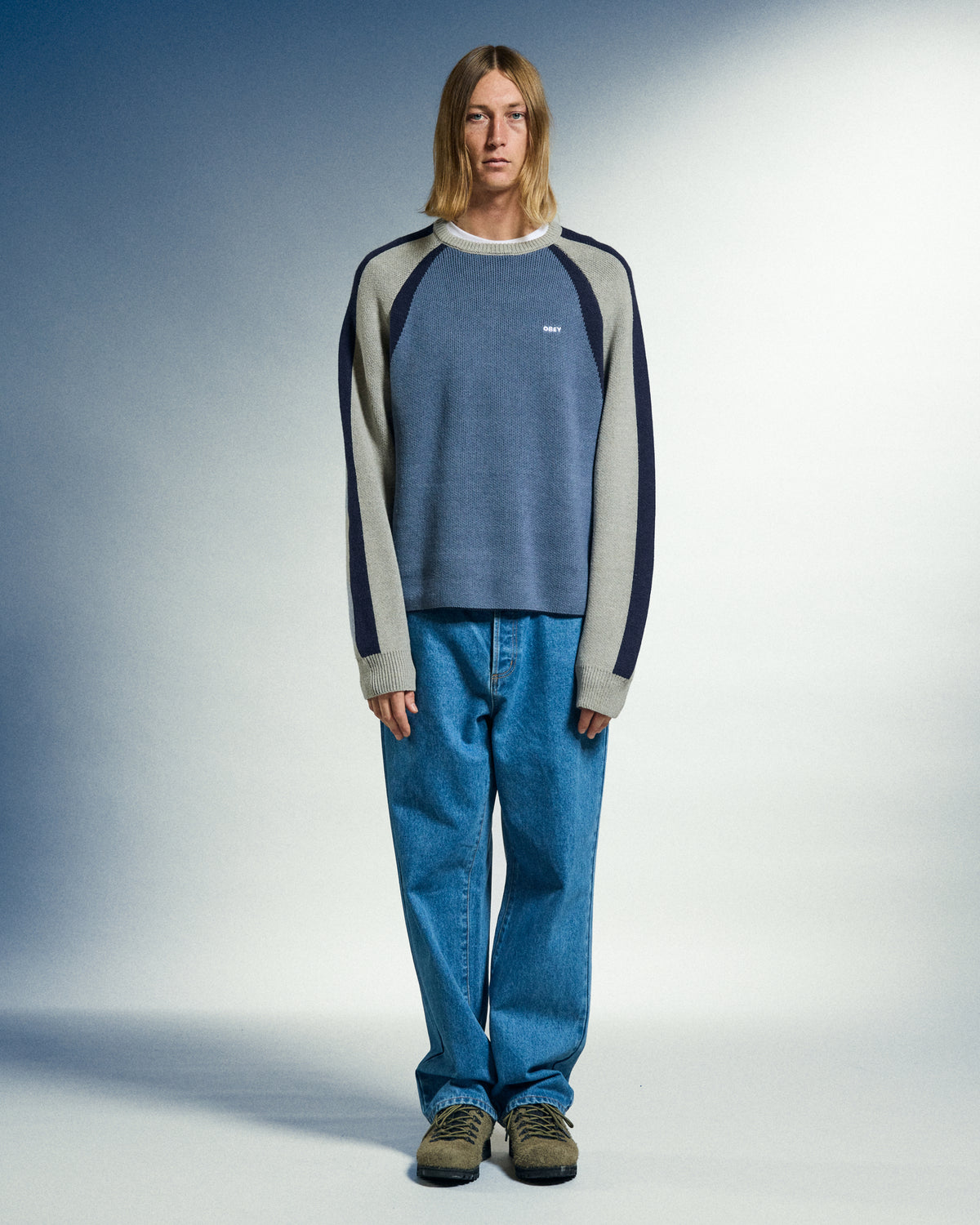 RAGLAN CREW NECK SWEATER