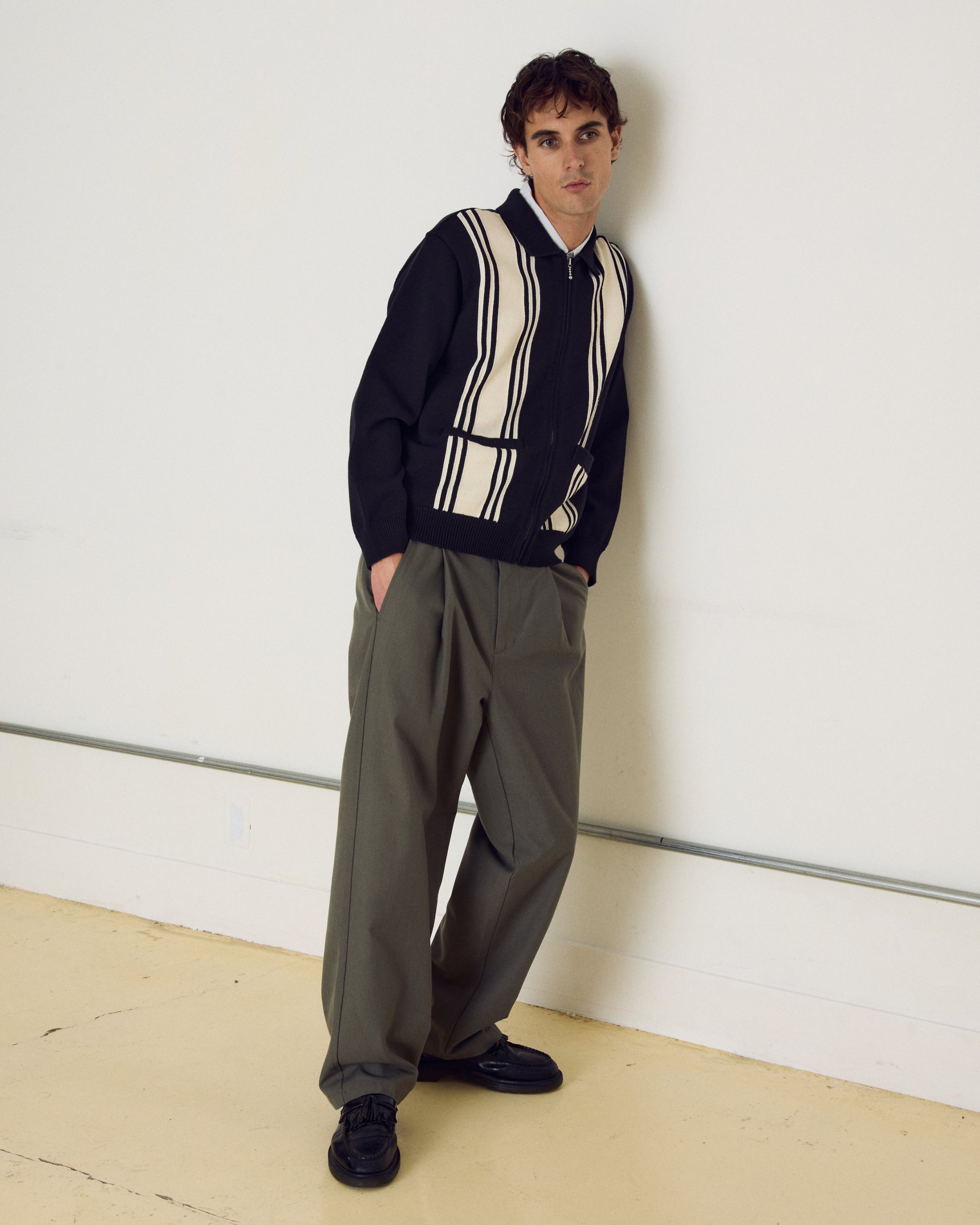 obey-matt-zip-up-sweater-black-multi (zoomed)