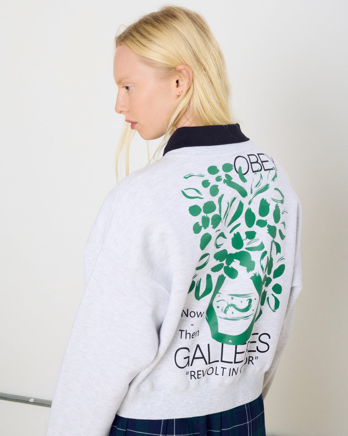 obey-galleries-cropped-crewneck-ash-heather-grey