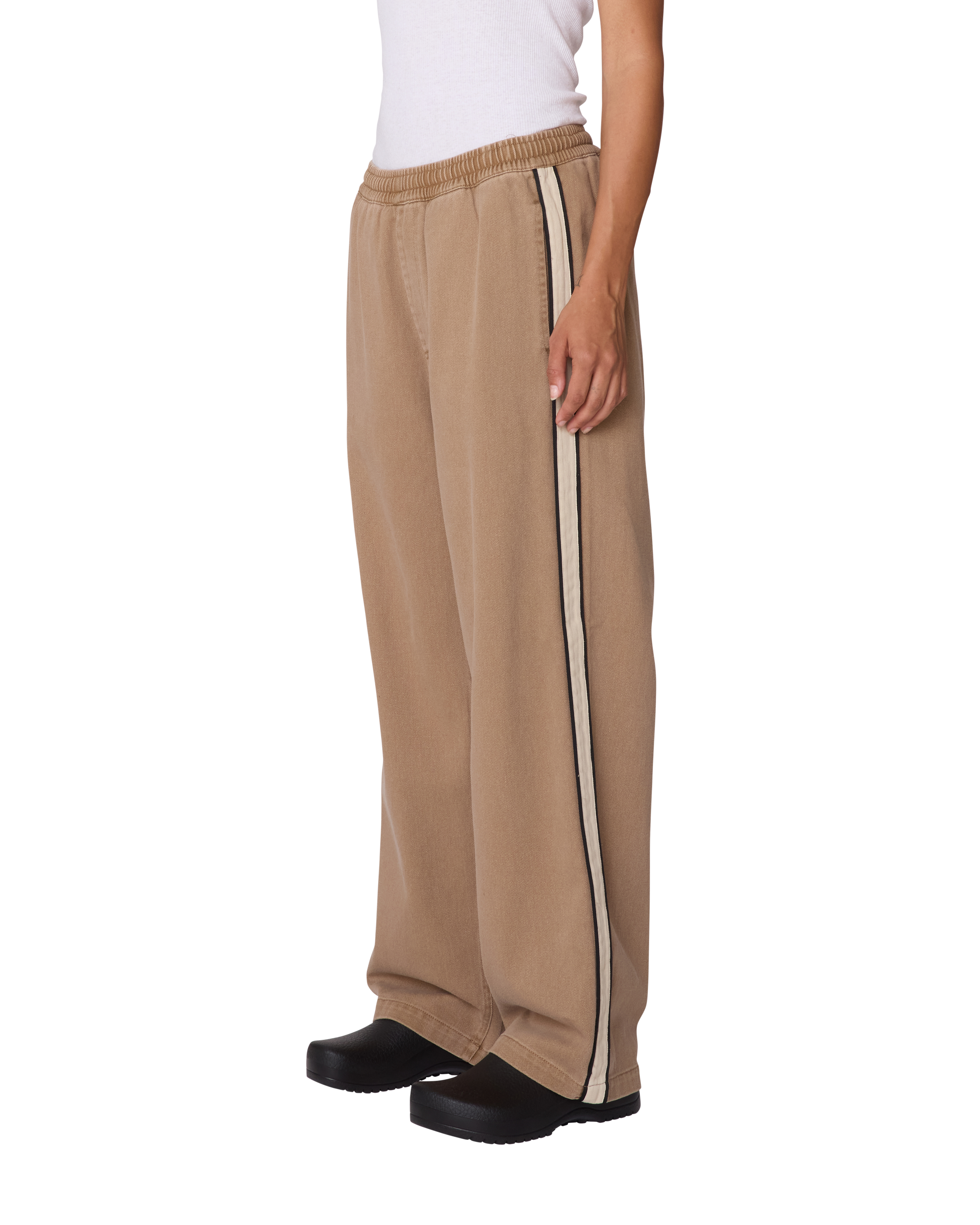 ASTRID SIDE STRIPE PANT (zoomed)