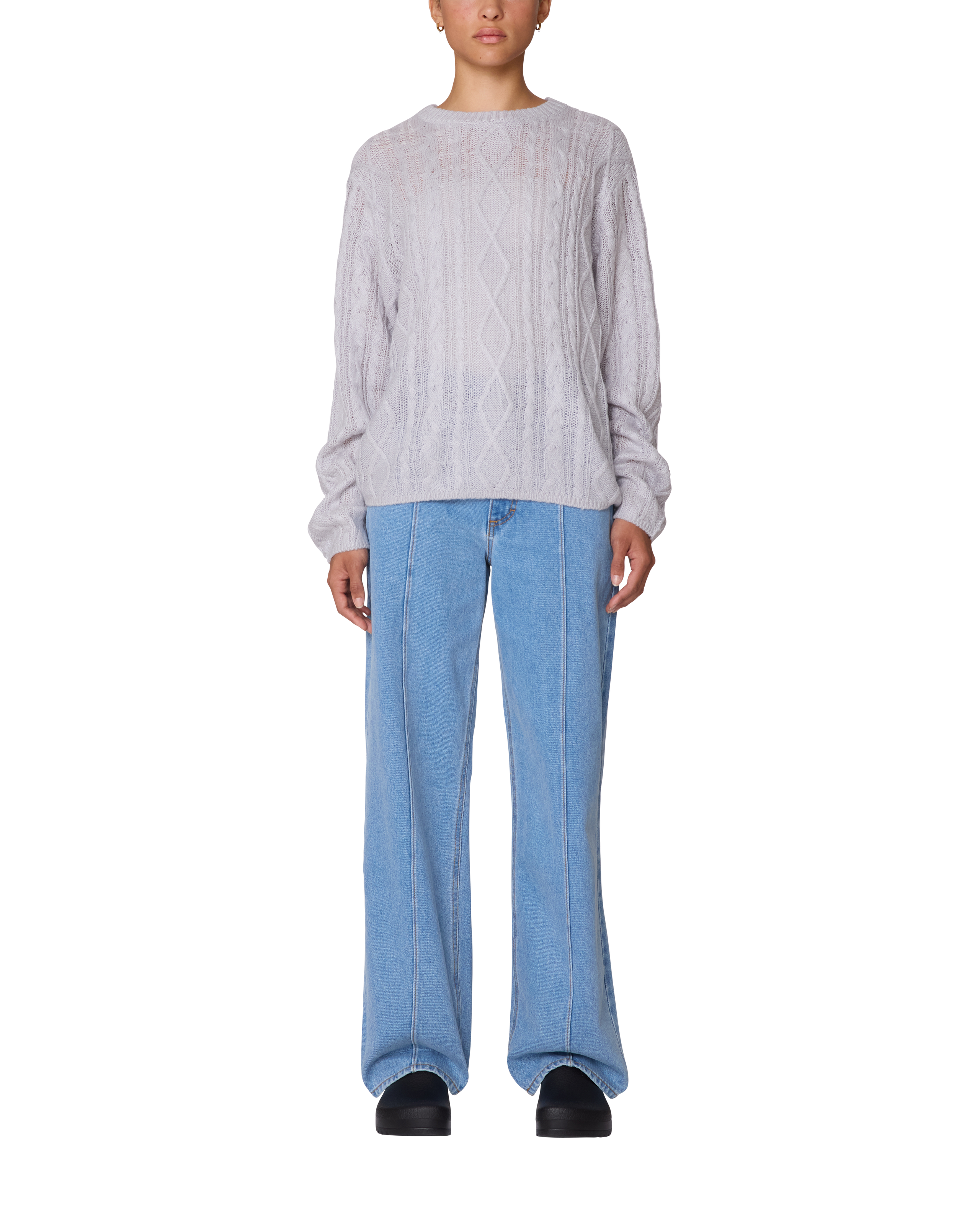 ISABELLA LOOSE CABLE SWEATER (zoomed)