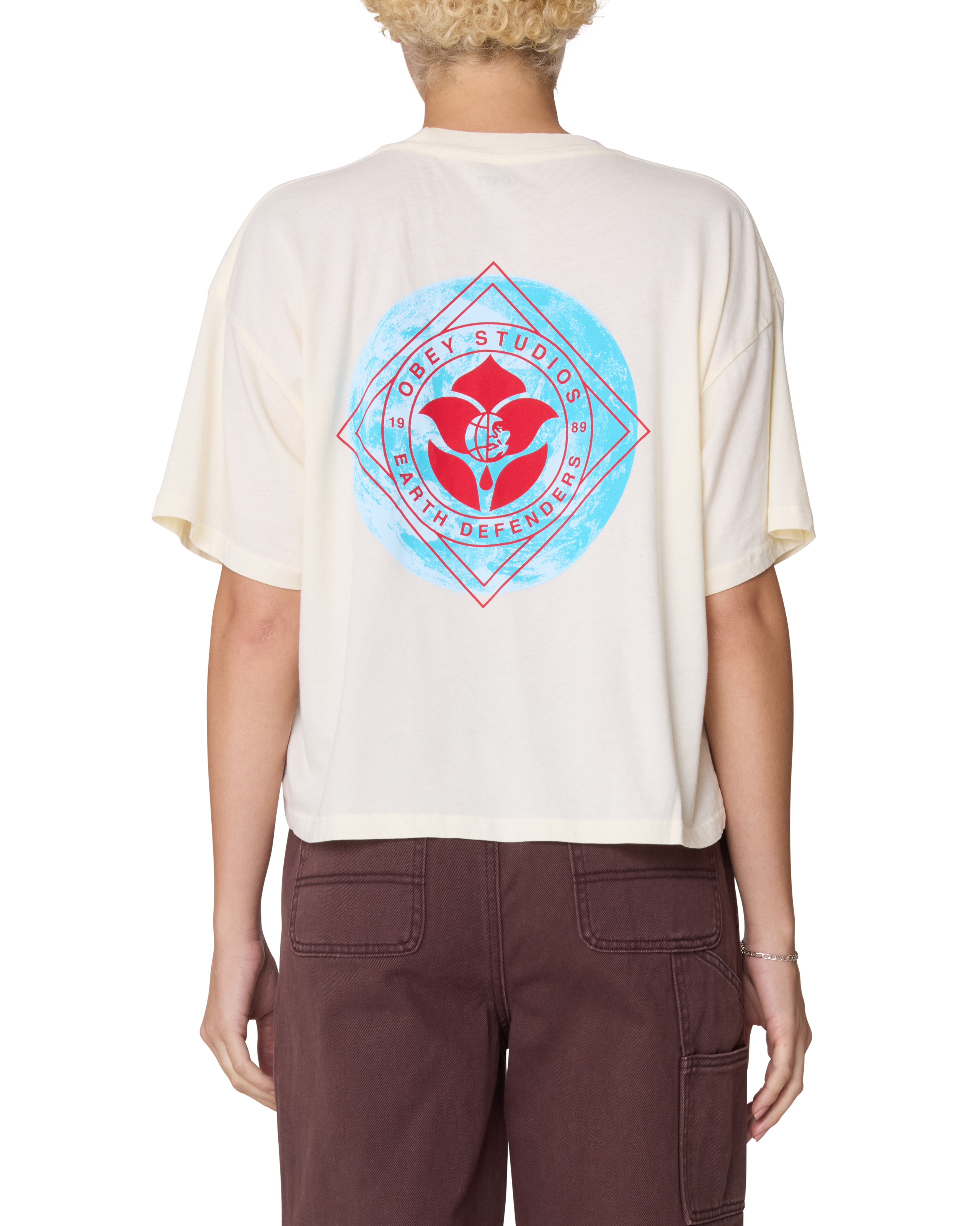 EARTH DEFENDERS ROW T-SHIRT (zoomed)