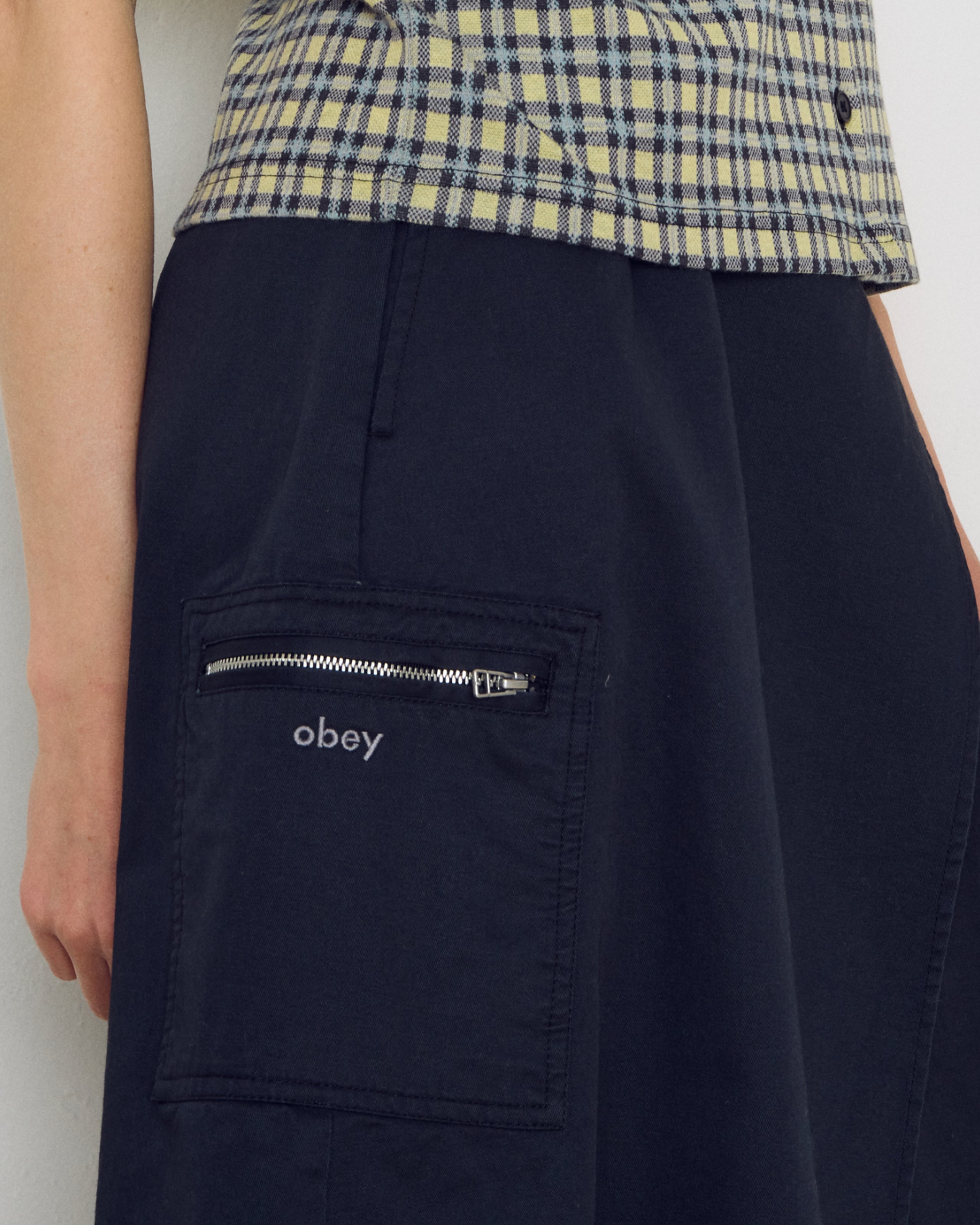 obey-arena-wrap-skirt-black (zoomed)