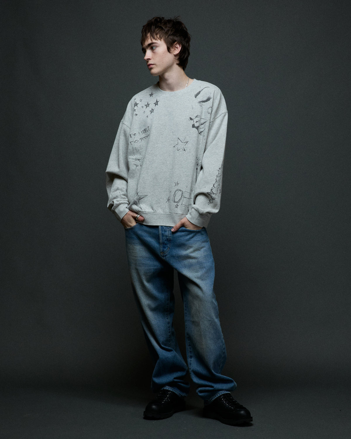 obey-dreams-crewneck-dusty-ash-grey