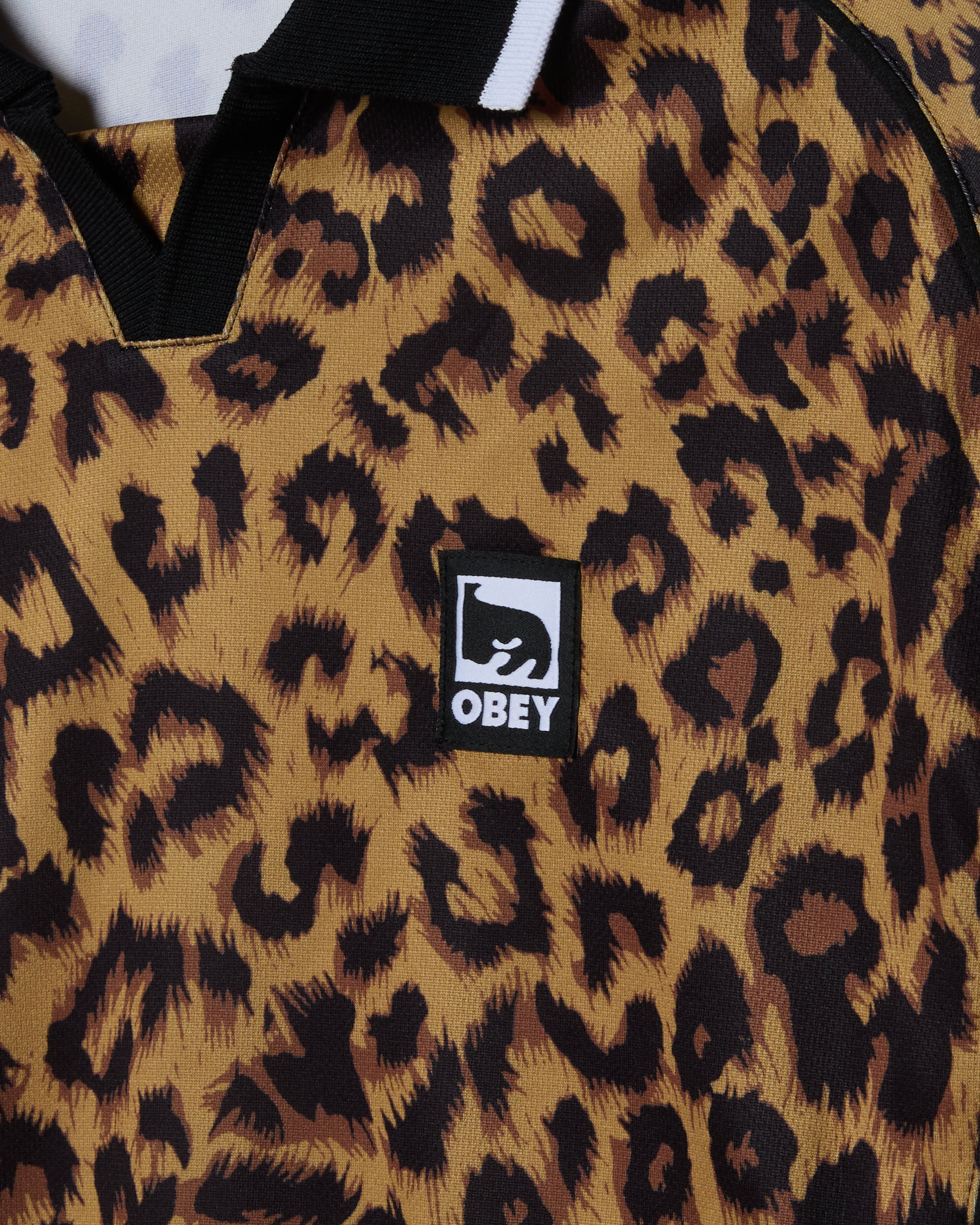 OBEY COLLAR POLO (zoomed)