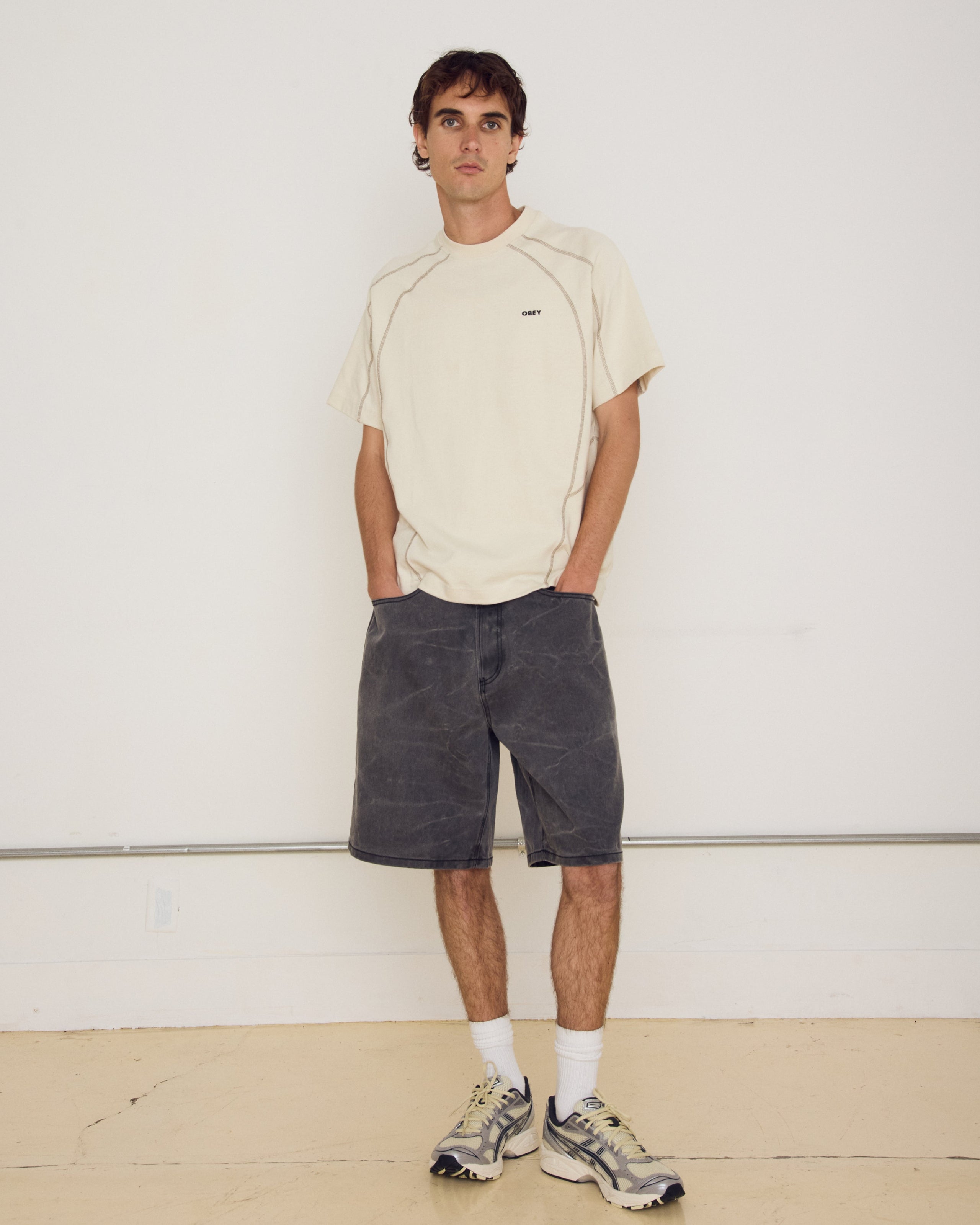 obey-contrast-stitch-t-shirt-silver-birch (zoomed)