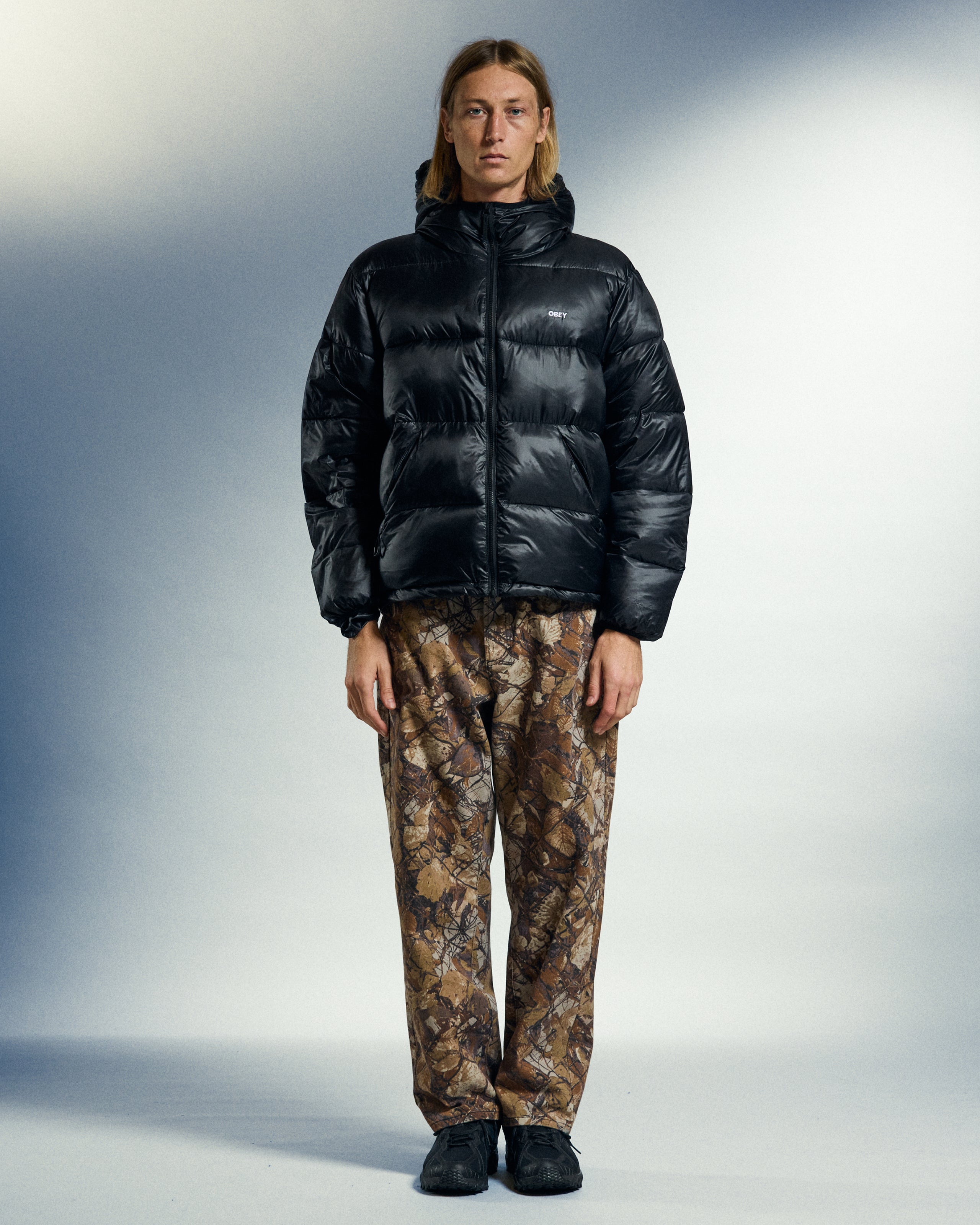 CLASSIC BAGGY DENIM (zoomed)