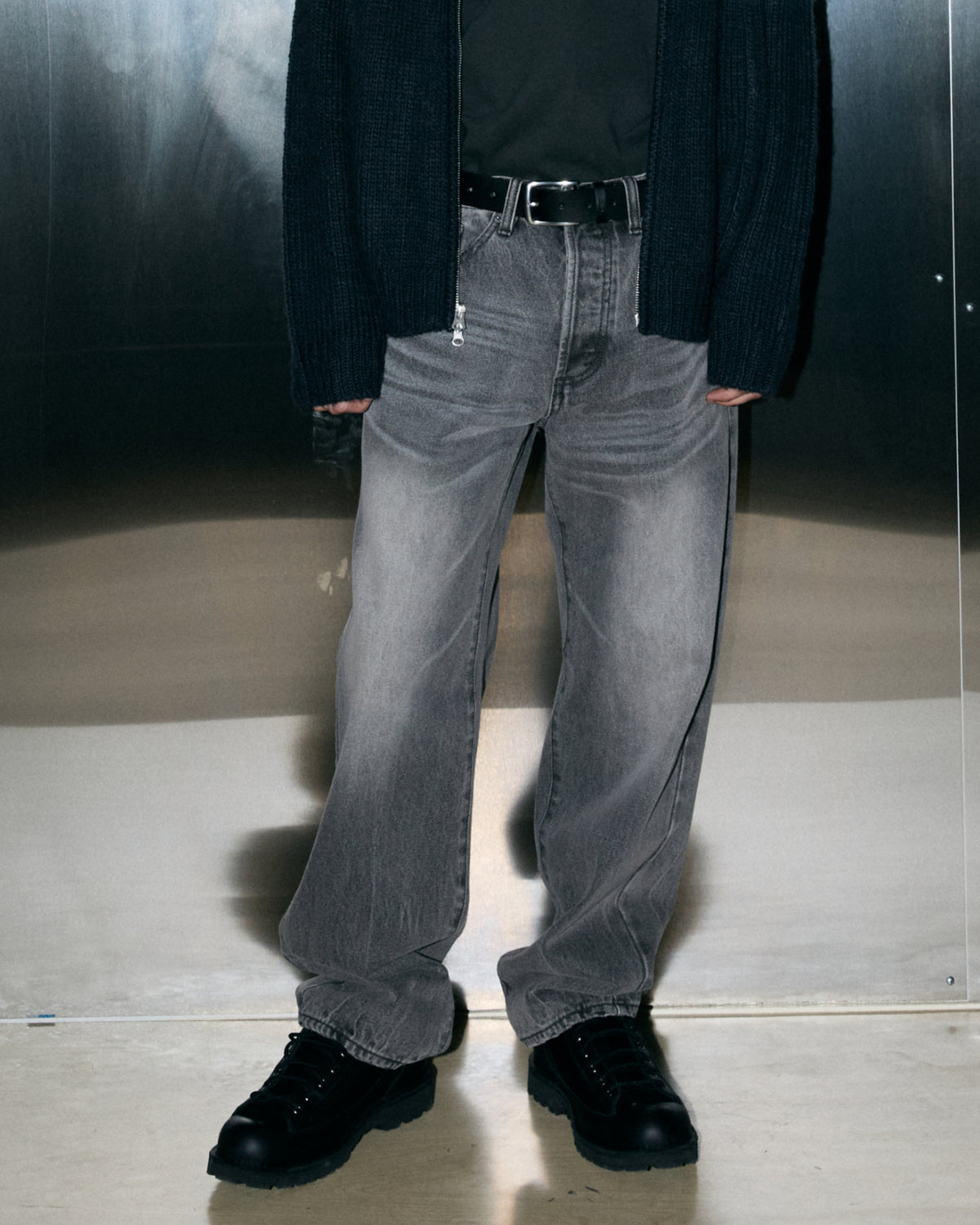 BOXCAR STRAIGHT LEG DENIM (zoomed)