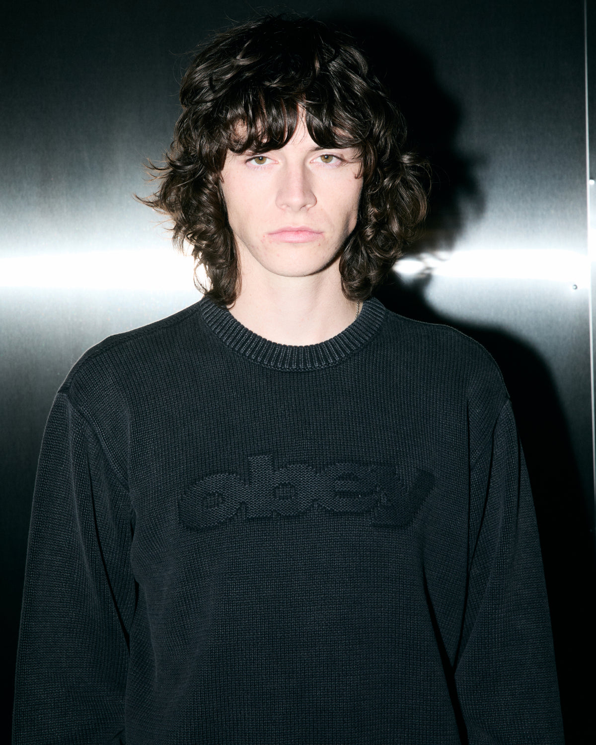 FADE WASH SPEED LOGO SWEATER (zoomed)