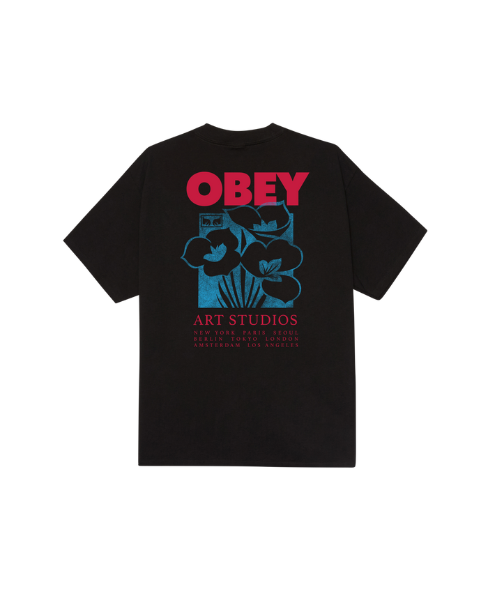 ART STUDIO FLOWERS CLASSIC T-SHIRT