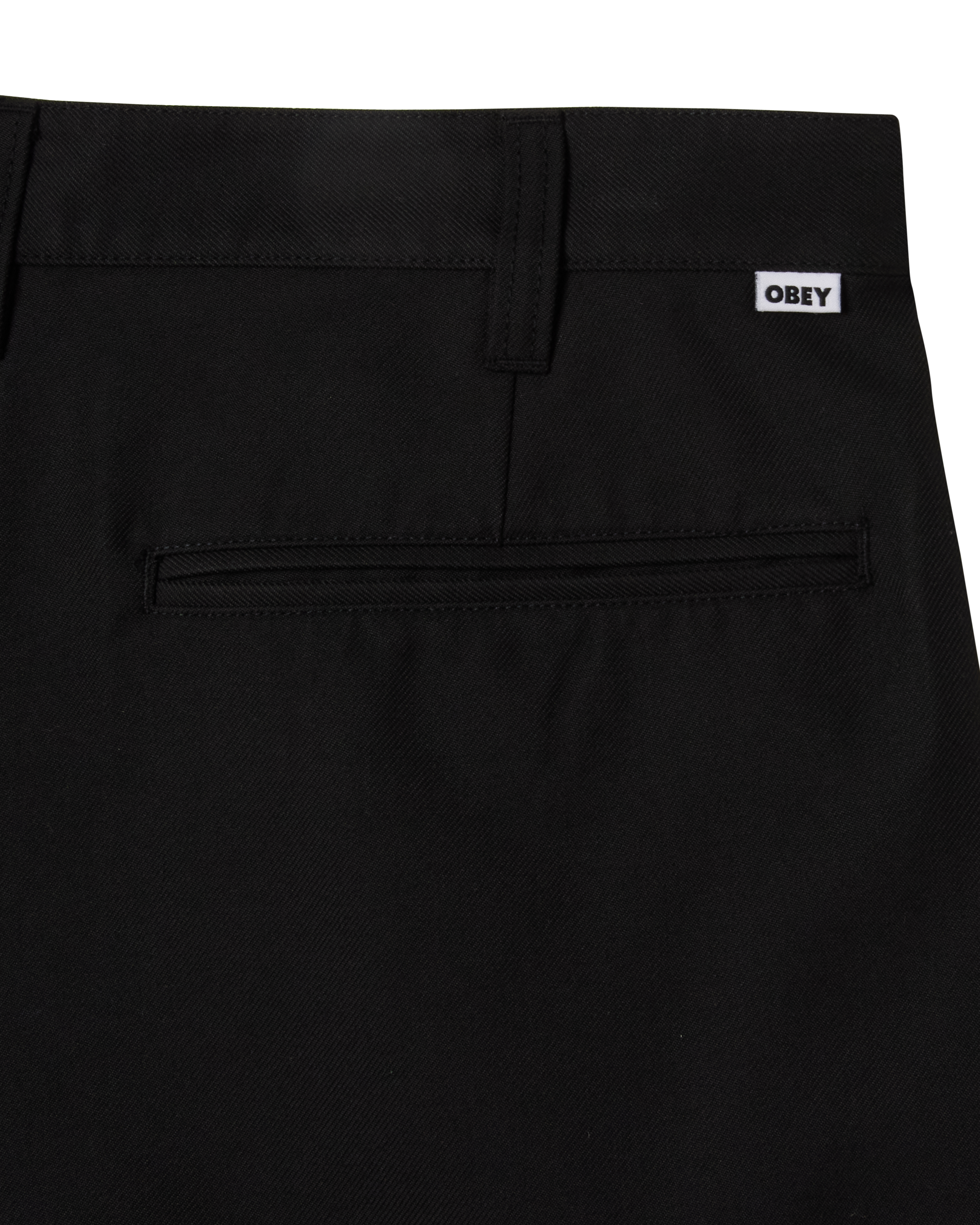 obey dean pleated short black (zoomed)