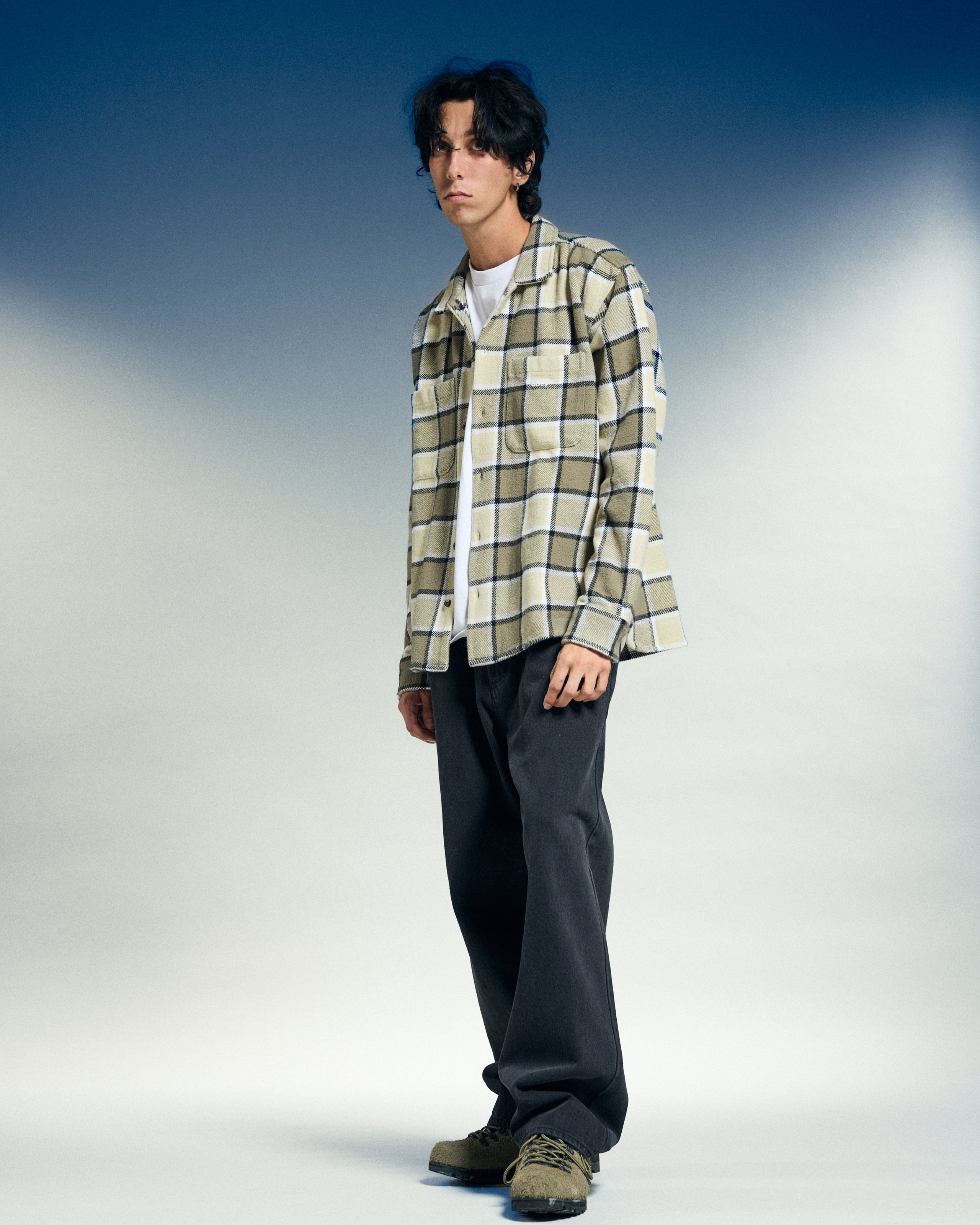 HAROLD SHIRT (zoomed)