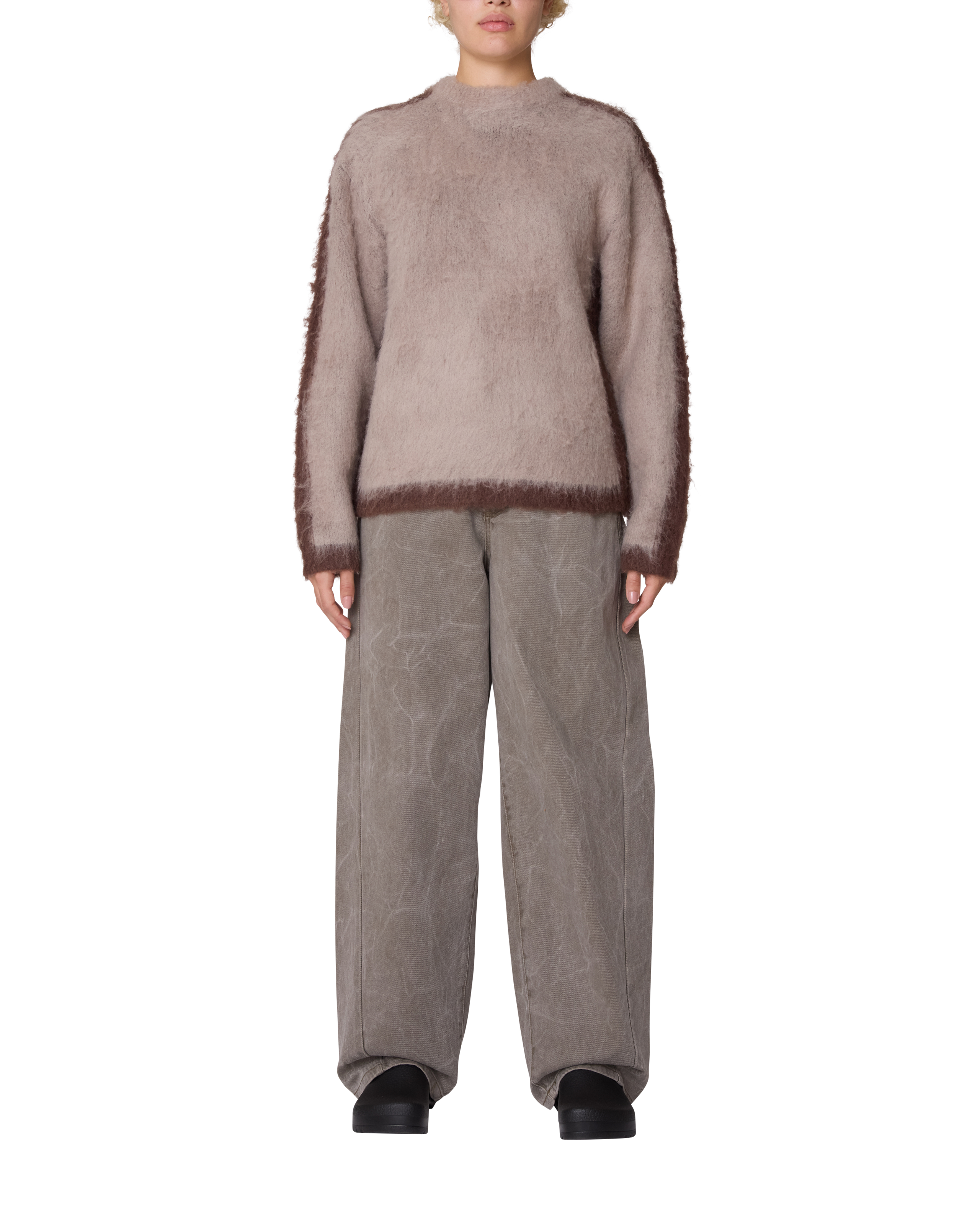 AURA CREW SWEATER (zoomed)