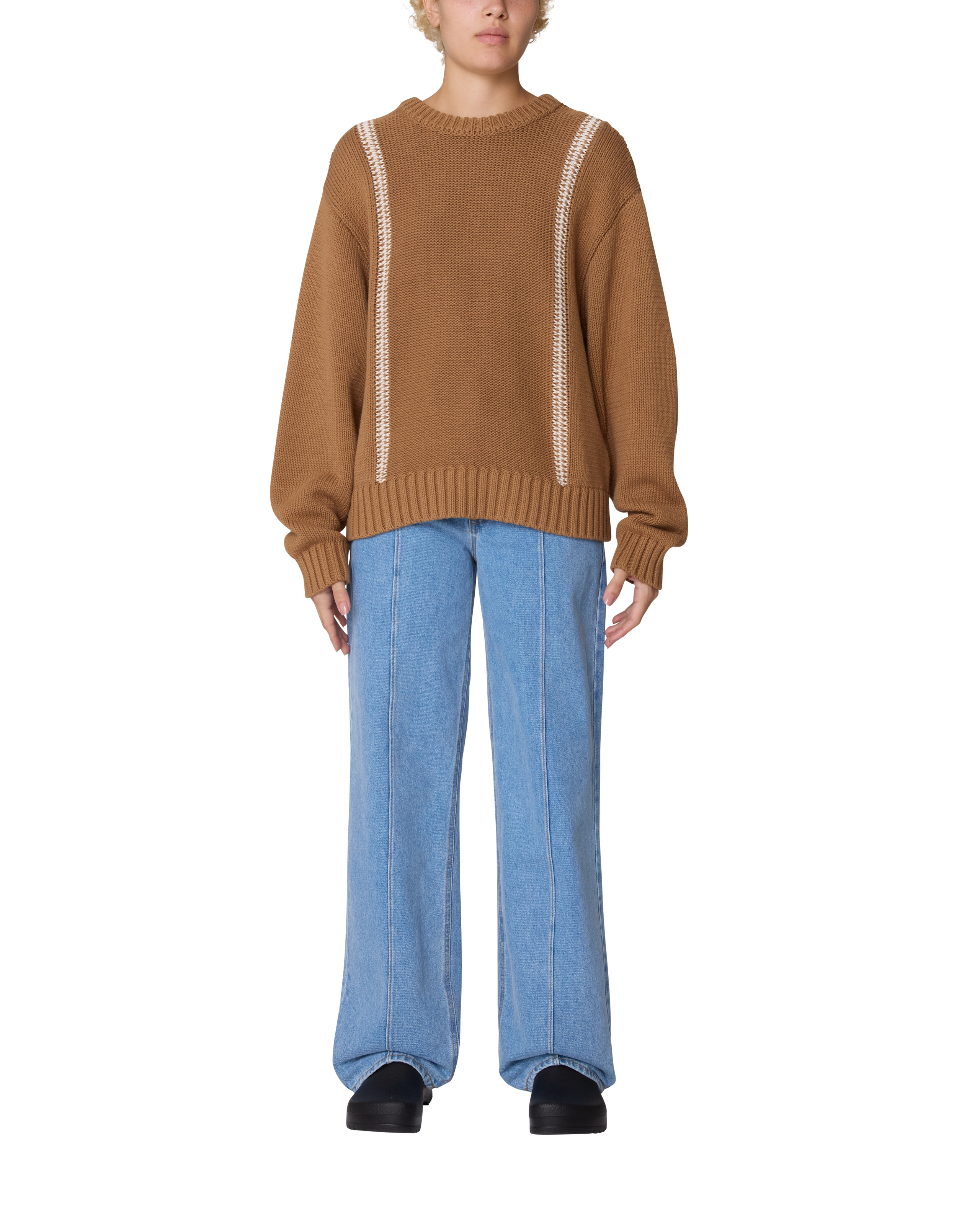 MEND STITCH CREW SWEATER (zoomed)