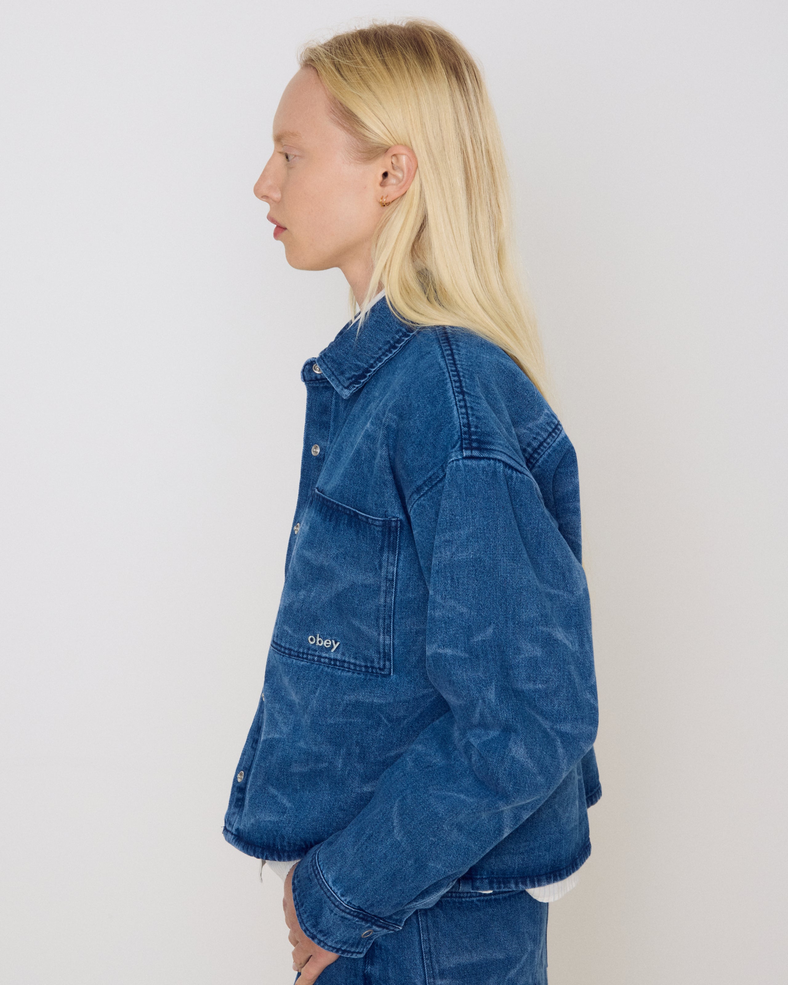 obey-trinity-wrinkle-denim-shirt-medium-stonewash-ind-wrinkle (zoomed)